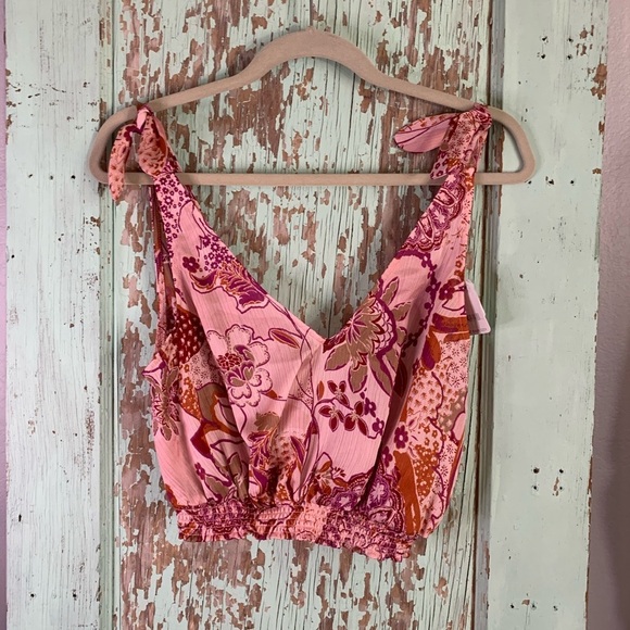 NWT Women’s Free People pink floral crop top with tie shoulder straps - Picture 1 of 7